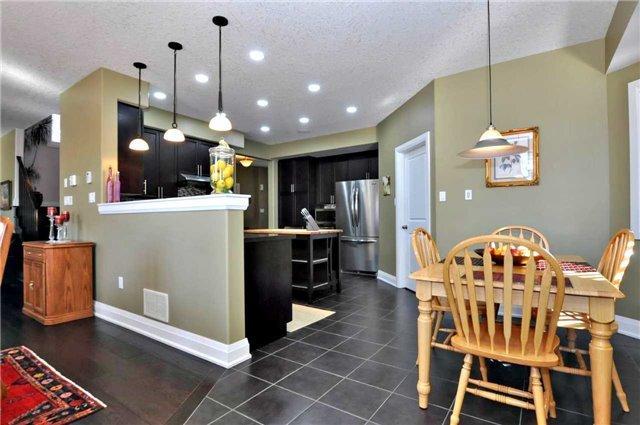 1060 Nantyr Dr, House detached with 4 bedrooms, 3 bathrooms and 2 parking in Innisfil ON | Image 7