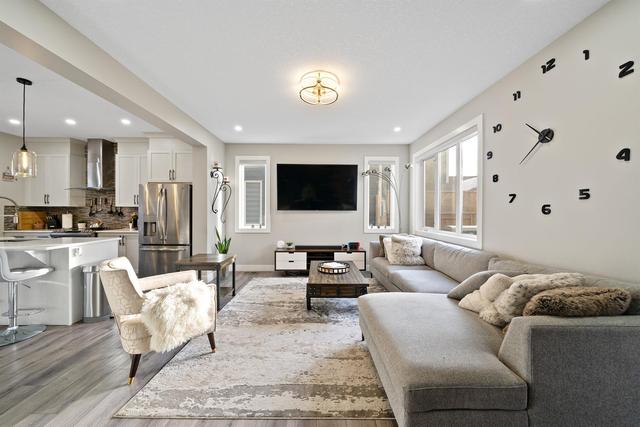 173 Yorkville Manor Sw, Home with 4 bedrooms, 3 bathrooms and 2 parking in Calgary AB | Image 21