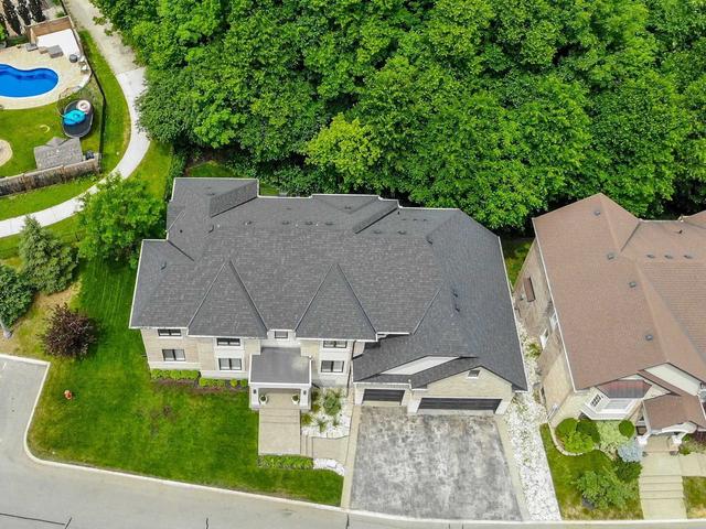 4 - 258 Edgewater Cres, House detached with 4 bedrooms, 4 bathrooms and 6 parking in Kitchener ON | Image 2