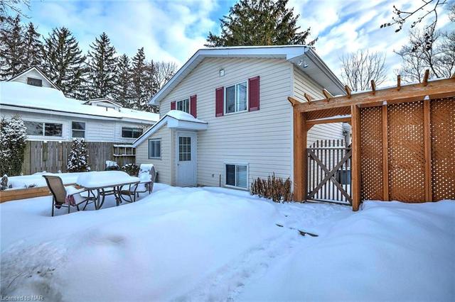 155 Haun Road, House detached with 3 bedrooms, 2 bathrooms and 3 parking in Fort Erie ON | Image 4