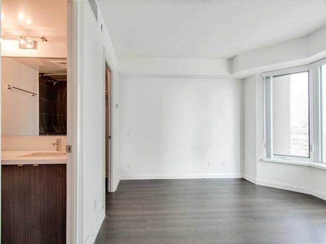2508 - 155 Yorkville Ave, Condo with 2 bedrooms, 2 bathrooms and 0 parking in Toronto ON | Image 6
