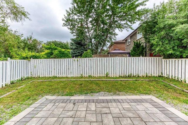 6 Mcnairn Crt, House detached with 3 bedrooms, 4 bathrooms and 5.5 parking in Richmond Hill ON | Image 31
