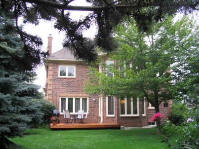 364 Fairway Gdns, House detached with 4 bedrooms, 3 bathrooms and 2 parking in Aurora ON | Image 2
