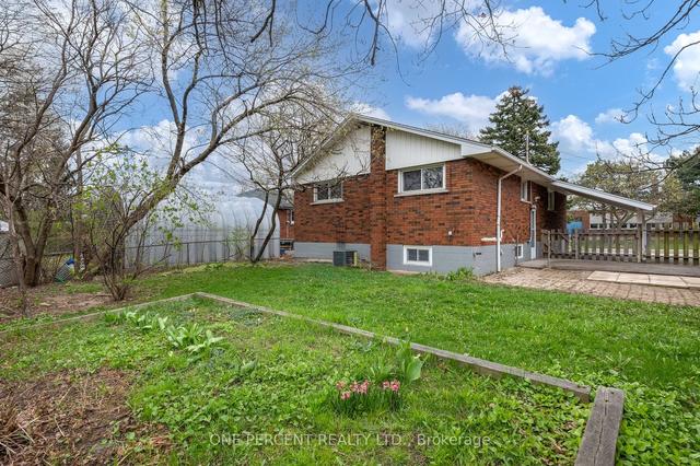 170 Terrace Dr, House detached with 3 bedrooms, 2 bathrooms and 6 parking in Hamilton ON | Image 25