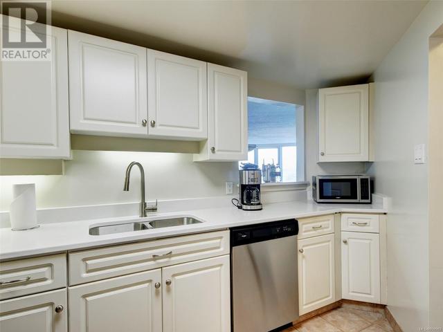 501 - 1234 Wharf St, Condo with 2 bedrooms, 2 bathrooms and 1 parking in Victoria BC | Image 17