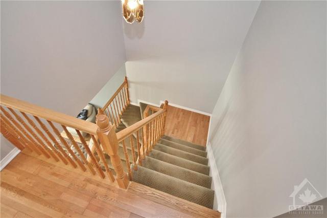 212 Annapolis Circle, House detached with 5 bedrooms, 4 bathrooms and 6 parking in Ottawa ON | Image 21