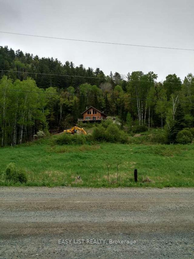 136 670 Queens Hwy, House detached with 1 bedrooms, 2 bathrooms and 10 parking in Bruce Mines ON | Image 2