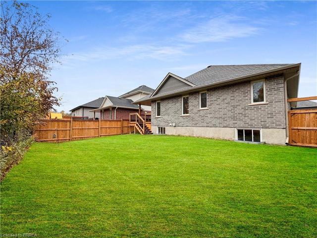 42 Livingston Drive, House detached with 2 bedrooms, 2 bathrooms and 3 parking in Tillsonburg ON | Image 22