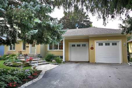 362 Winston Rd, House detached with 3 bedrooms, 4 bathrooms and 6 parking in Oakville ON | Image 1