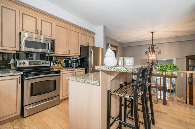 39 Woodbine Avenue, House detached with 4 bedrooms, 3 bathrooms and 4 parking in Kitchener ON | Image 15