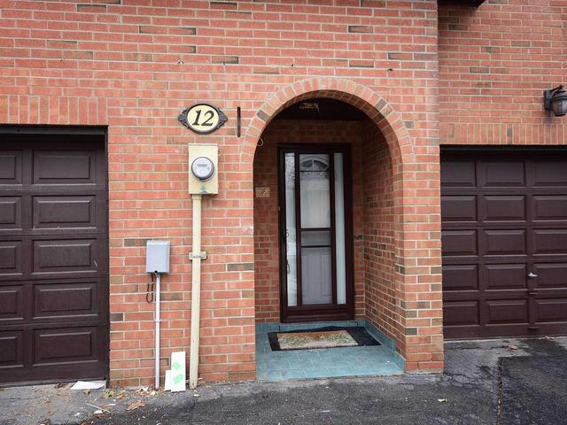 12 Briar Path, Townhouse with 4 bedrooms, 2 bathrooms and 1 parking in Brampton ON | Image 2