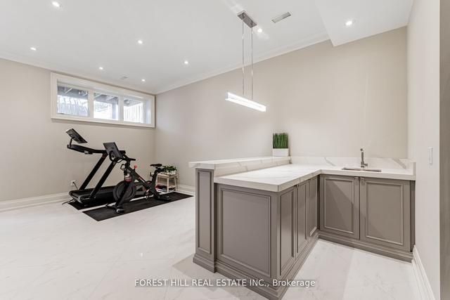 158 Hollywood Ave, House detached with 4 bedrooms, 5 bathrooms and 5 parking in Toronto ON | Image 30
