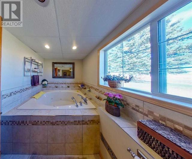 4540 Township Road 340, Home with 3 bedrooms, 3 bathrooms and null parking in Mountain View County AB | Image 23
