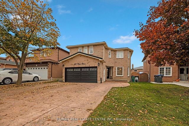 23 Kirk Dr, House detached with 5 bedrooms, 5 bathrooms and 7 parking in Brampton ON | Image 23