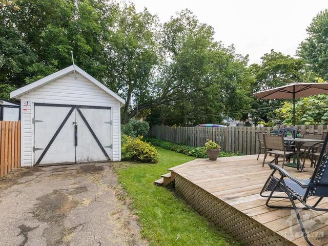 27 Kent Street, House detached with 3 bedrooms, 2 bathrooms and 4 parking in Smiths Falls ON | Image 26