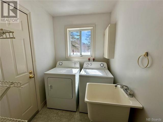 11252 - 105 Route, House detached with 1 bedrooms, 1 bathrooms and null parking in Perth NB | Image 31