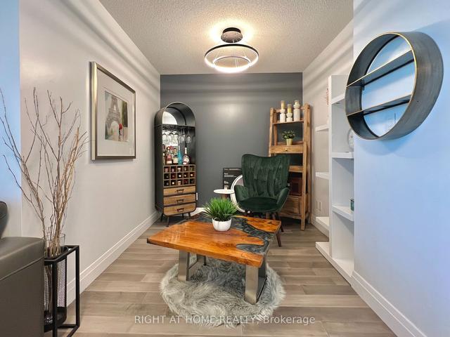 2106 - 88 Grangeway Ave, Condo with 1 bedrooms, 1 bathrooms and 1 parking in Toronto ON | Image 2