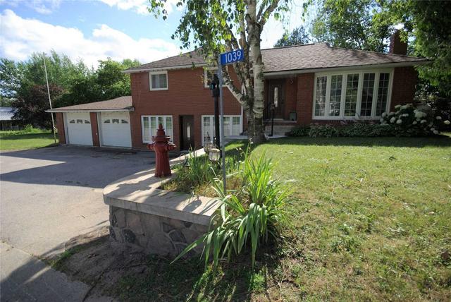 1039 Gooderham St, House detached with 3 bedrooms, 2 bathrooms and 10 parking in Highlands East ON | Image 1