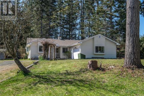 2413 Catherwood Rd, House detached with 3 bedrooms, 2 bathrooms and 4 parking in Comox Valley C (Puntledge   Black Creek) BC | Card Image