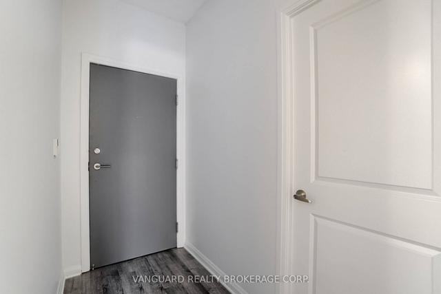 809 - 35 Hayden St, Condo with 1 bedrooms, 1 bathrooms and 1 parking in Toronto ON | Image 34