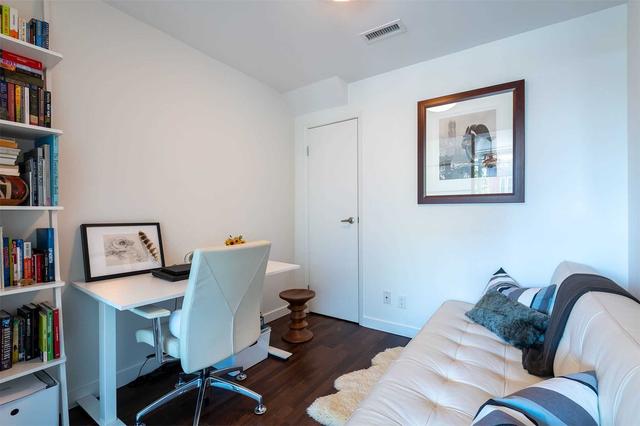 201 - 588 Annette St, Condo with 2 bedrooms, 2 bathrooms and 0 parking in Toronto ON | Image 18