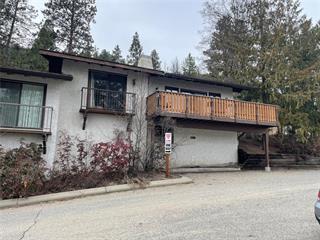 20 - 2775 Westside Road, N, House detached with 3 bedrooms, 3 bathrooms and 2 parking in East Kootenay C BC | Card Image