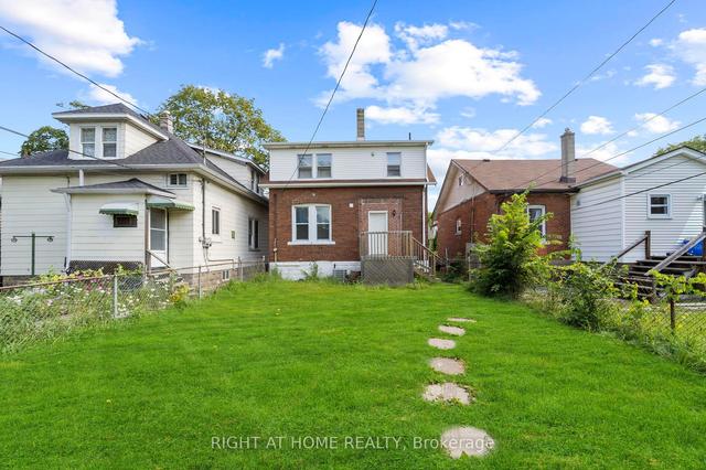 491 Curry Ave, House detached with 4 bedrooms, 2 bathrooms and 2 parking in Windsor ON | Image 11