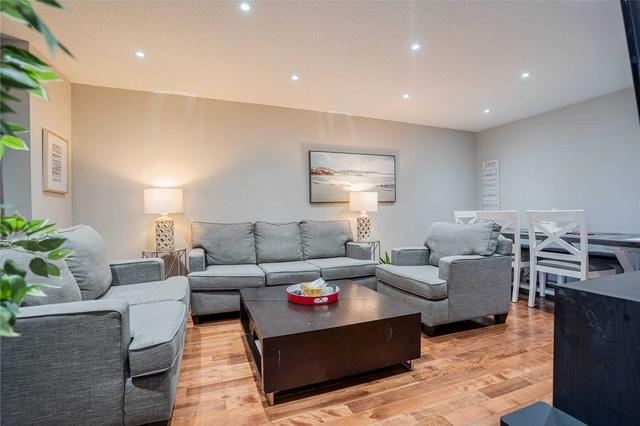 3217 Neyagawa Blvd, House attached with 3 bedrooms, 3 bathrooms and 2 parking in Oakville ON | Image 18