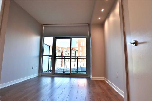 810 - 775 King St W, Condo with 2 bedrooms, 2 bathrooms and 1 parking in Toronto ON | Image 11