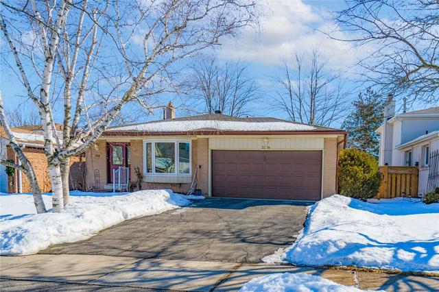 2218 Buttonbush Cres, House detached with 3 bedrooms, 2 bathrooms and 4 parking in Mississauga ON | Image 1