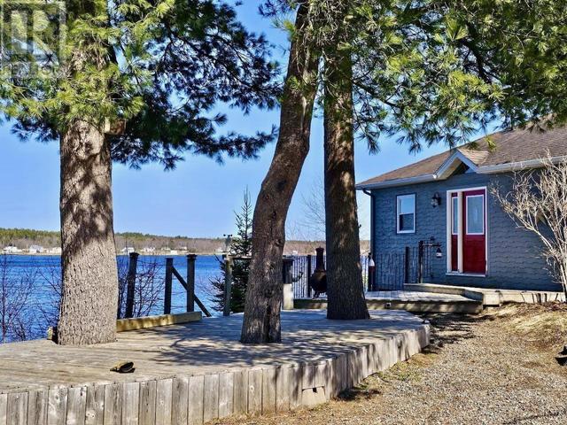2351 Highway 331, House detached with 3 bedrooms, 2 bathrooms and null parking in Lunenburg MD NS | Image 6