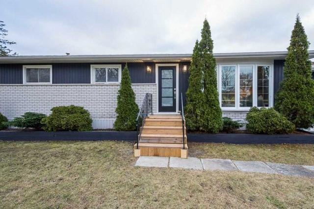 7 Ross Ave, House detached with 3 bedrooms, 1 bathrooms and 7 parking in Quinte West ON | Image 12