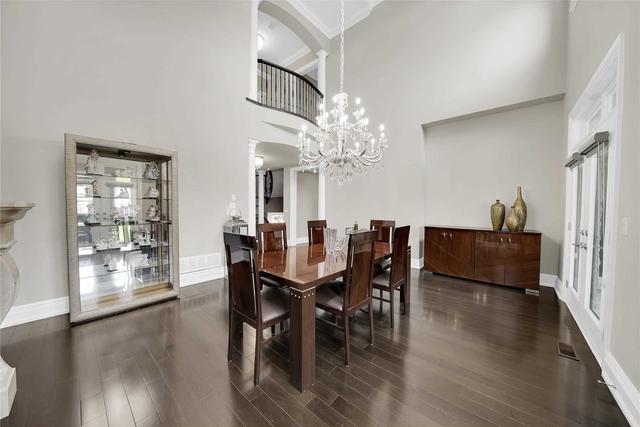 21 Autumn Wind Crt, House detached with 5 bedrooms, 8 bathrooms and 9 parking in Vaughan ON | Image 2