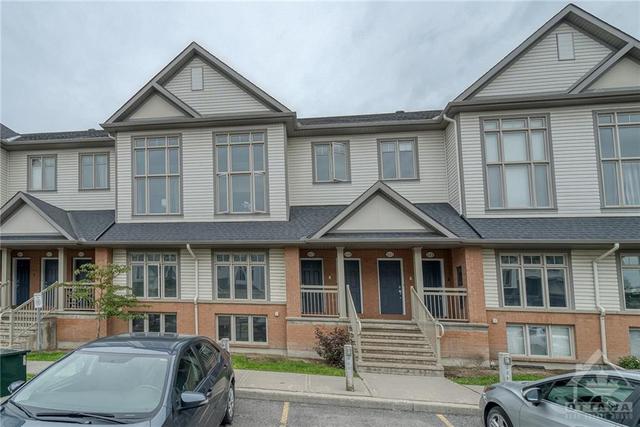 317 Galston Private, House attached with 2 bedrooms, 2 bathrooms and 1 parking in Ottawa ON | Image 1