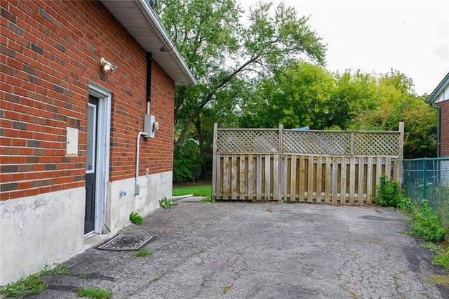 2221 Sunnydale Drive, House detached with 5 bedrooms, 2 bathrooms and 6 parking in Burlington ON | Image 14