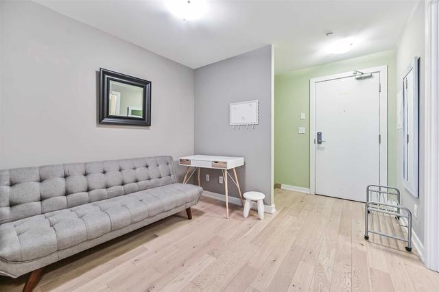 th1 - 20 Bruyeres Mews, Townhouse with 3 bedrooms, 3 bathrooms and 1 parking in Toronto ON | Image 18