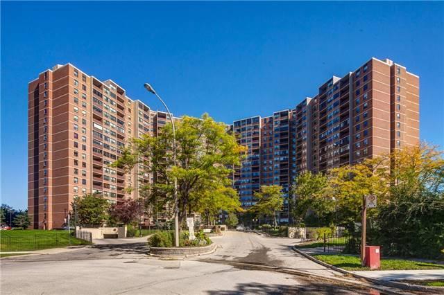 404 - 714 The West Mall Rd, Condo with 2 bedrooms, 2 bathrooms and 1 parking in Toronto ON | Image 1