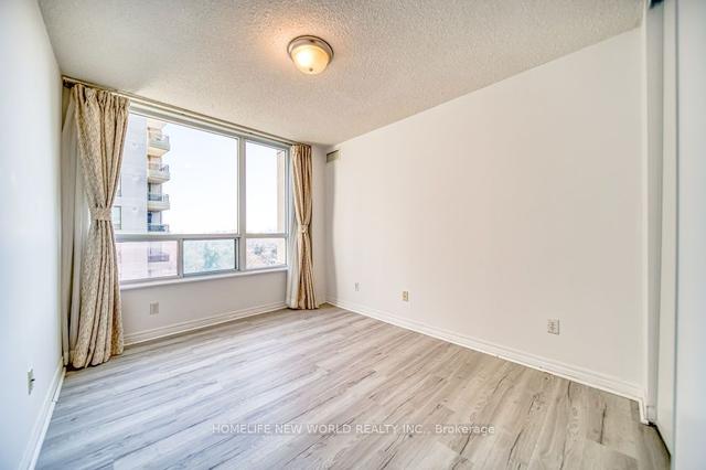 1606 - 18 Parkview Ave, Condo with 3 bedrooms, 2 bathrooms and 1 parking in Toronto ON | Image 15
