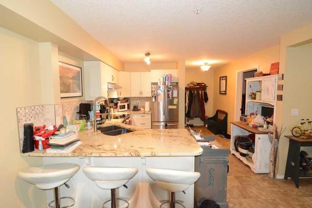223 - 80a Kelloway Crescent, Condo with 3 bedrooms, 1 bathrooms and 2 parking in Red Deer AB | Image 4