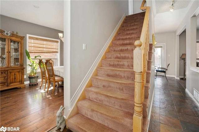6 Edge Water Dr, House detached with 3 bedrooms, 4 bathrooms and 4 parking in Barrie ON | Image 18