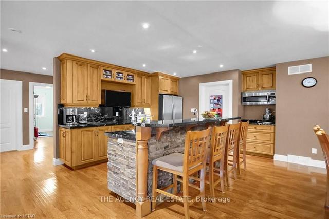 141 Huron Ave, House detached with 5 bedrooms, 5 bathrooms and 9 parking in Middlesex Centre ON | Image 20