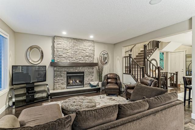 121 Copperpond Green Se, House detached with 3 bedrooms, 2 bathrooms and 4 parking in Calgary AB | Image 4