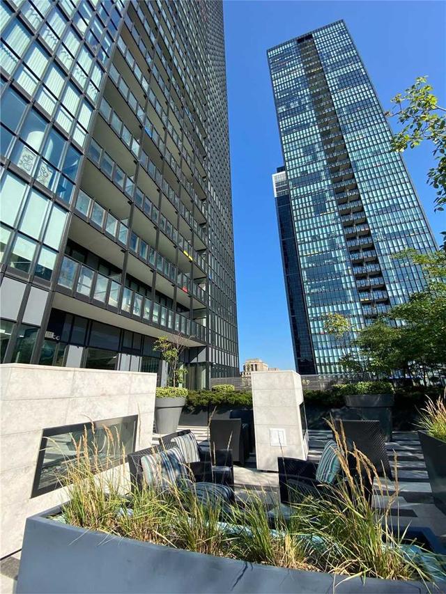 4305 - 101 Charles St E, Condo with 1 bedrooms, 1 bathrooms and 0 parking in Toronto ON | Image 8
