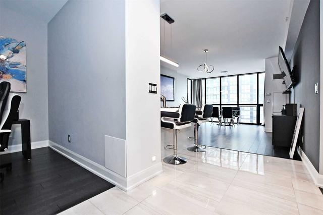2608 - 2910 Highway 7 Rd W, Condo with 1 bedrooms, 2 bathrooms and 2 parking in Vaughan ON | Image 10