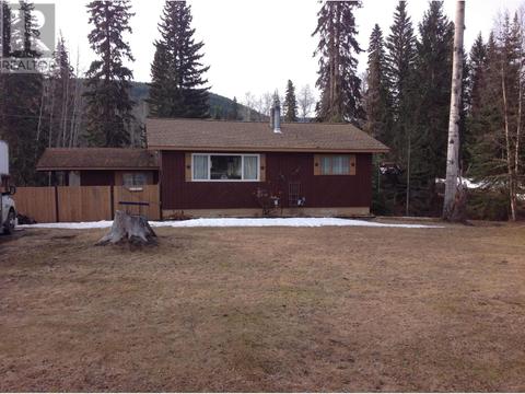 17165 E Perry Road, House detached with 3 bedrooms, 1 bathrooms and null parking in Fraser Fort George F BC | Card Image