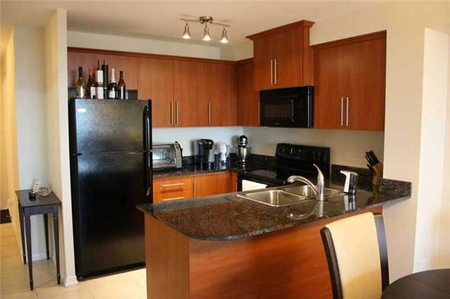 lpha - 6 Rosebank Dr, Condo with 1 bedrooms, 1 bathrooms and 1 parking in Toronto ON | Image 2