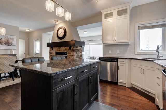 74 Aspen Stone Terrace Sw, House detached with 4 bedrooms, 3 bathrooms and 4 parking in Calgary AB | Image 17