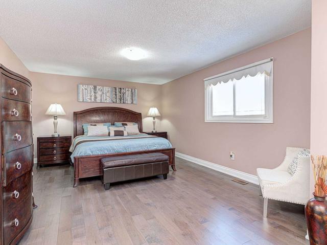 3 Mast Dr, House detached with 4 bedrooms, 4 bathrooms and 6 parking in Brampton ON | Image 10
