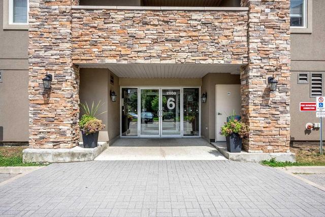 2304 - 6 Dayspring Circ, Condo with 2 bedrooms, 2 bathrooms and 1 parking in Brampton ON | Image 1