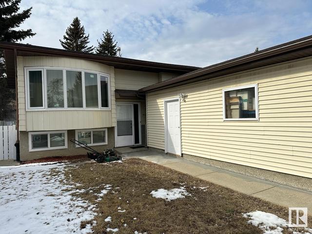 1662 46 St Nw, House detached with 5 bedrooms, 3 bathrooms and null parking in Edmonton AB | Image 2